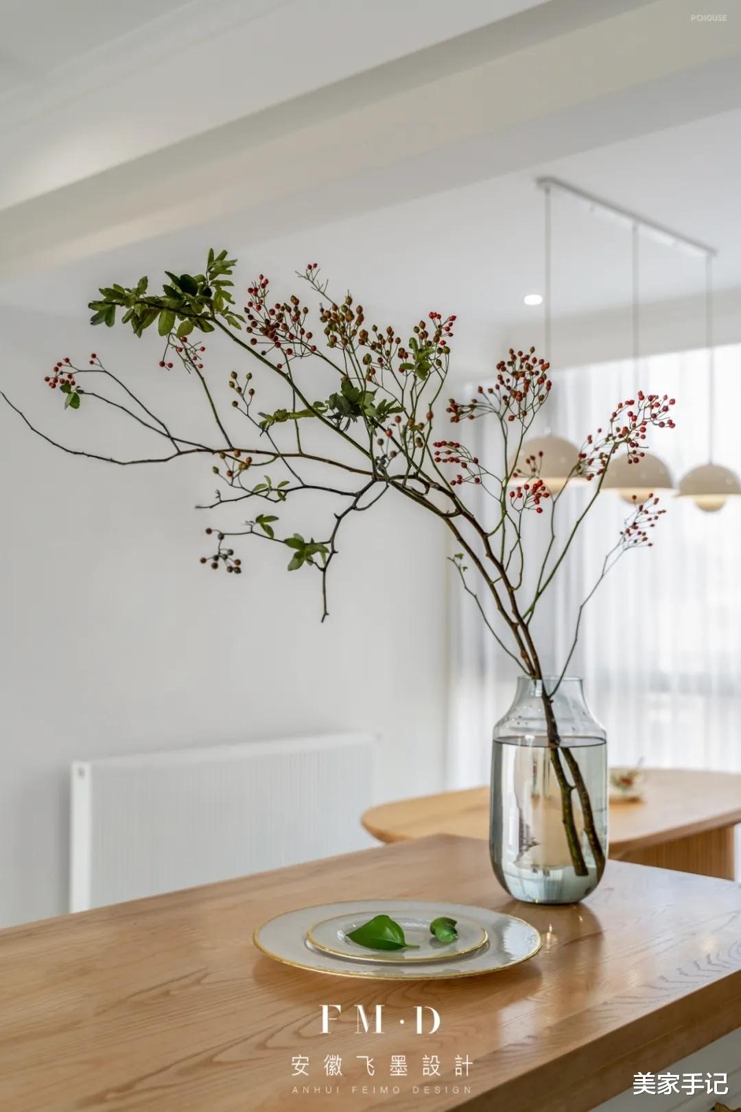 不顾反对,她坚持买下人人嫌弃的顶楼,看效果,大家反而夸赚到了