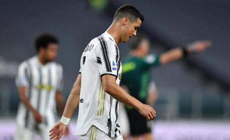 C罗|今晨C罗惨遭3大暴击，梅西却迎来1绝好消息，巴萨起死回生？