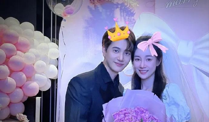 威廉|36岁男星求婚成功，网曝2人一年前已同居，男方财政大权全部上交