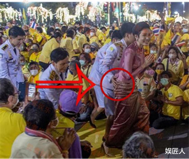 诗妮娜|35岁诗妮娜太天真！侍女得泰王恩宠被赐少将，原来情敌就藏在身边