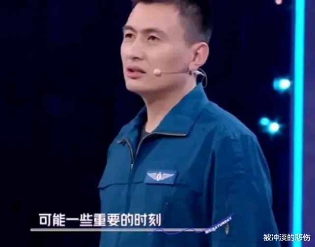 何炅|完全带不动!何炅一个人主持加控场,被全网吐槽,真的太尴尬了