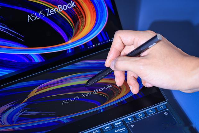 高通骁龙|非同一般的双屏幕笔记本 华硕灵耀X双屏Pro欣赏