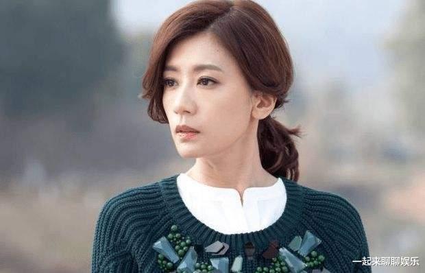 贾静雯|演员贾静雯：放弃学业替父还债，亲手拔掉父亲氧气管，撑起整个家