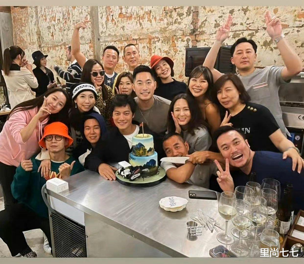 陈乔恩|陈乔恩怎么胖成这样，侧脸肿得像发面馒头，下巴厚实脸比男友还大