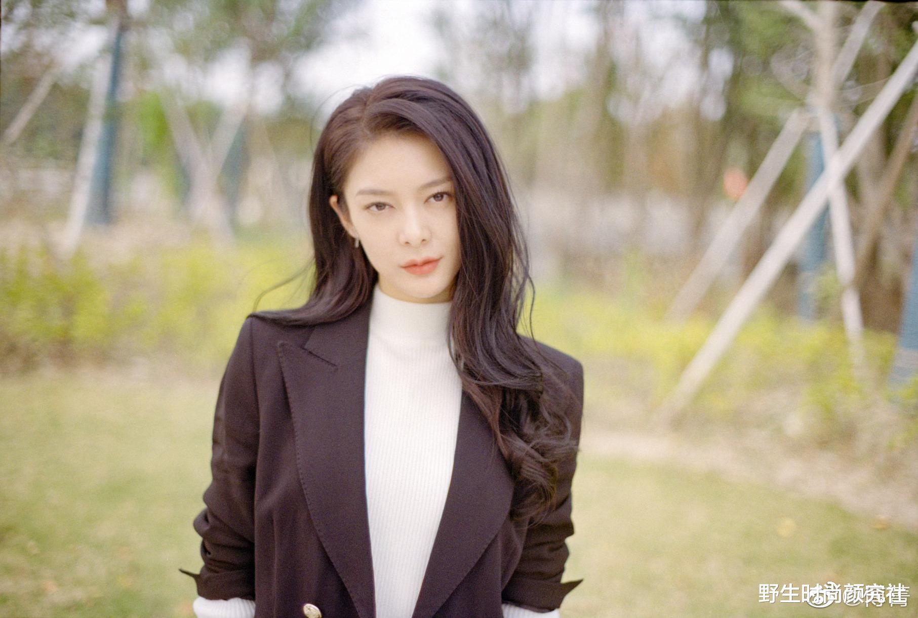 傅菁|“女二脸”的时代，就从她开始吧！