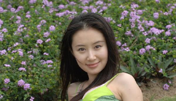 童星|她曾是80后的“童年女神”，后退圈嫁给黑人，如今怎么样了？