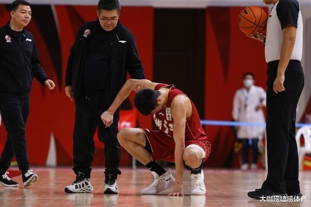 浙江男篮|CBA悍将重伤离开赛区：始终呕吐+无法正常生活+开始心率缓慢