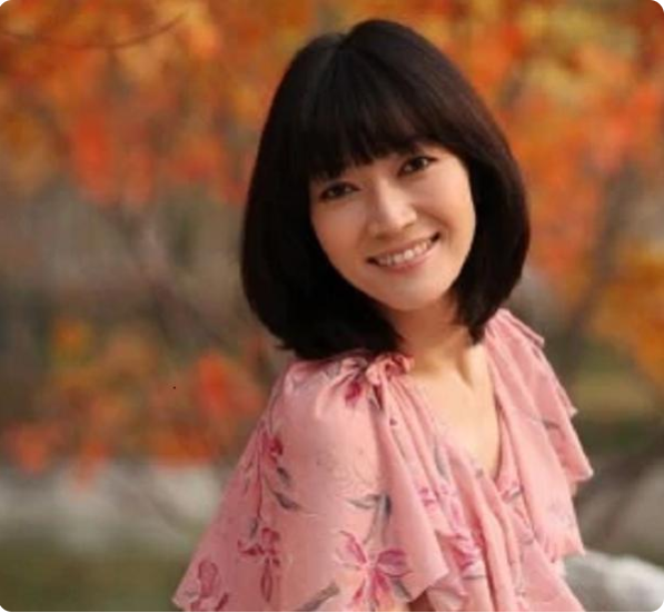 刘亦菲|她来中国跑龙套十年，凭《伪装者》走红，如今已成中国媳妇