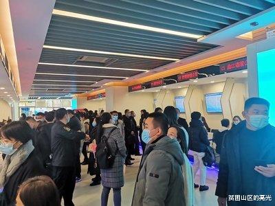 穿衣搭配|为什么国企更愿意采取劳务外包的用工形式？