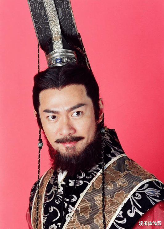 黄磊|江华的风流情史：力挺原配背叛“小三”，抑郁隐退后妻子不离不弃