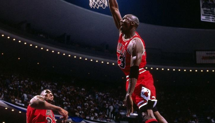 邁克爾·喬丹|喬丹用大變向，也可以在NBA過人，就是不想用