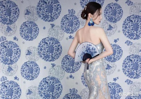 张萌|张萌瘦下来真好看，穿露肩连衣裙亮相，网友：“赏心悦目”