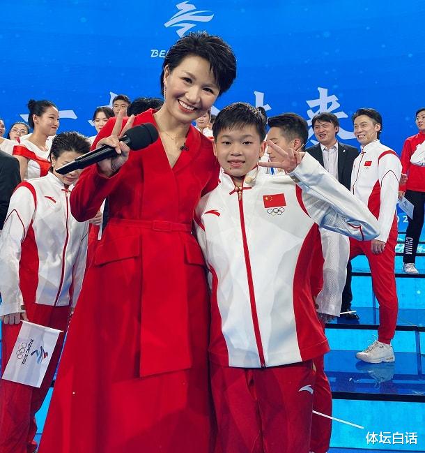 全红婵老家内景首次曝光:装修简陋,红姐照片和奖杯摆放随意