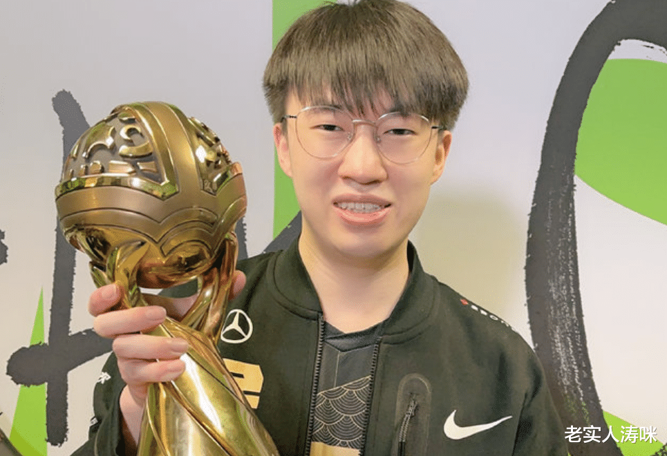 RNG|DK输RNG后元气大伤？Berly和Ghost轮流下饭，1张许秀战绩图火了