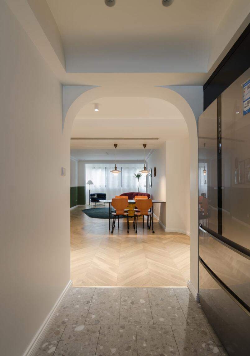 她家色彩搭配堪称“模板”，饱和度如此高，却丝毫不俗气