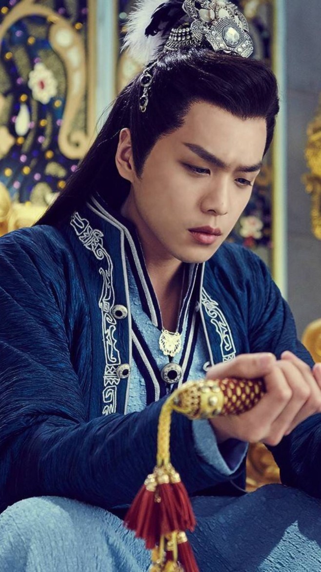 张若昀|张若昀：专注坑儿子的老爹