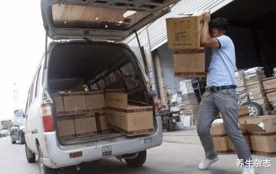 医生|胆固醇“大户”被揪出，吃一口等于10斤肥肉，医生：不想脑梗找上门尽量少吃