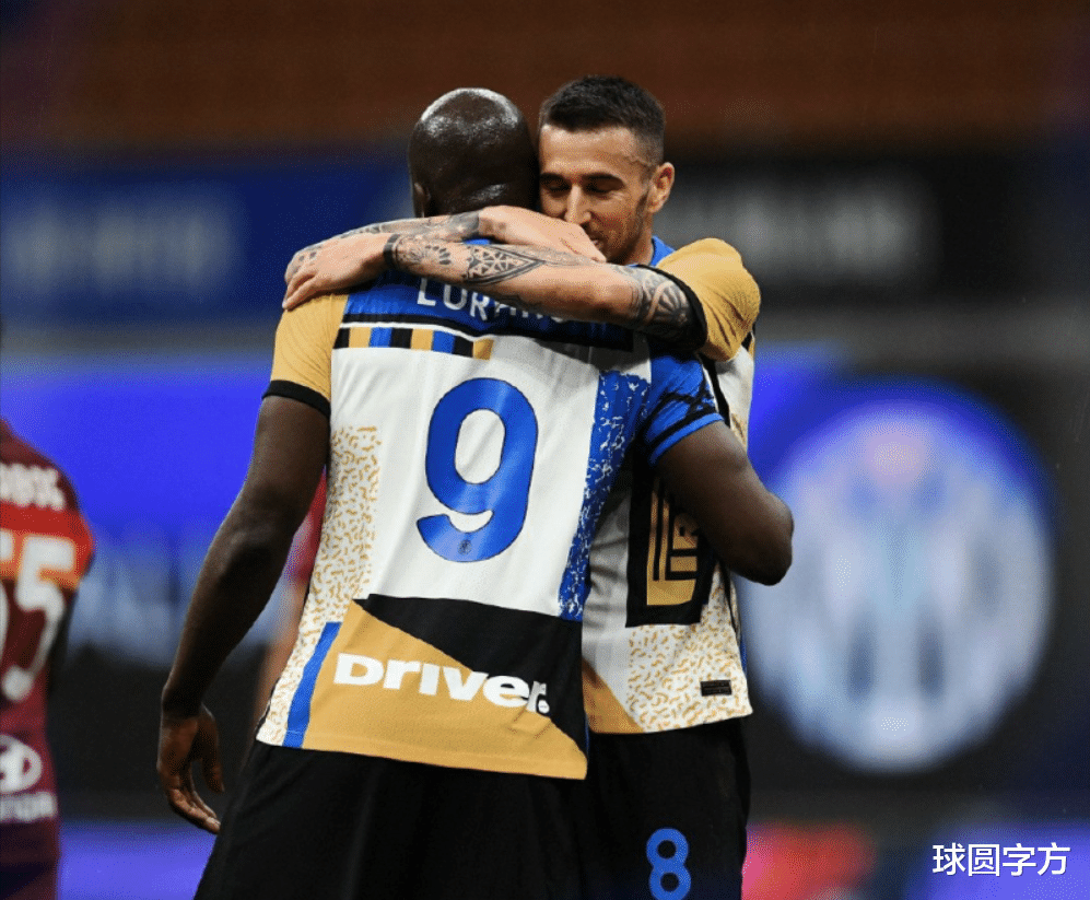 尤文图斯|意甲最新积分榜：前四全赢球，尤文被逼入绝境，穆里尼奥陷矛盾中