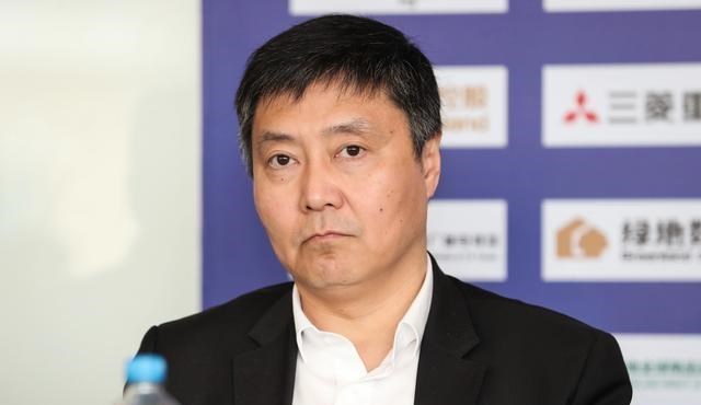 嘟小薯 5比1!上海海港大胜申花,奥斯卡4助攻+被掌掴+红牌!