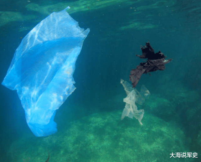 霍金预言要成真了?科学家在海沟10975米处,发现了不该存在的东西
