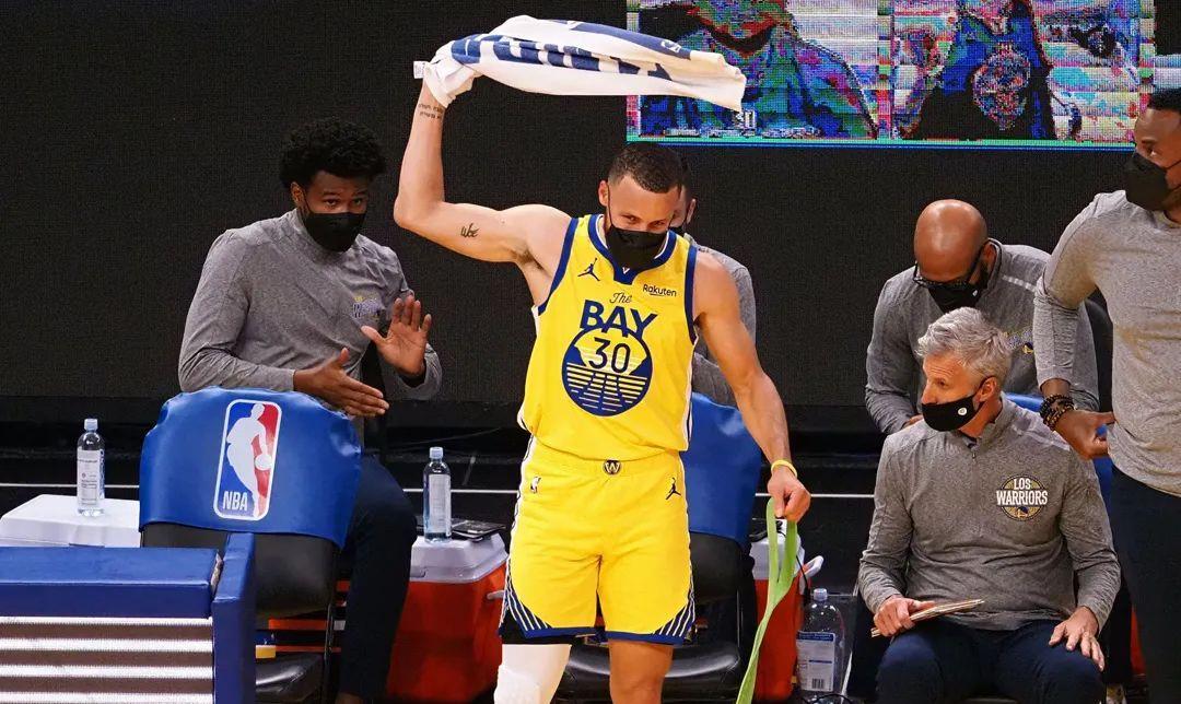 斯蒂芬·库里|一年6000万！历史最大合同！真香！