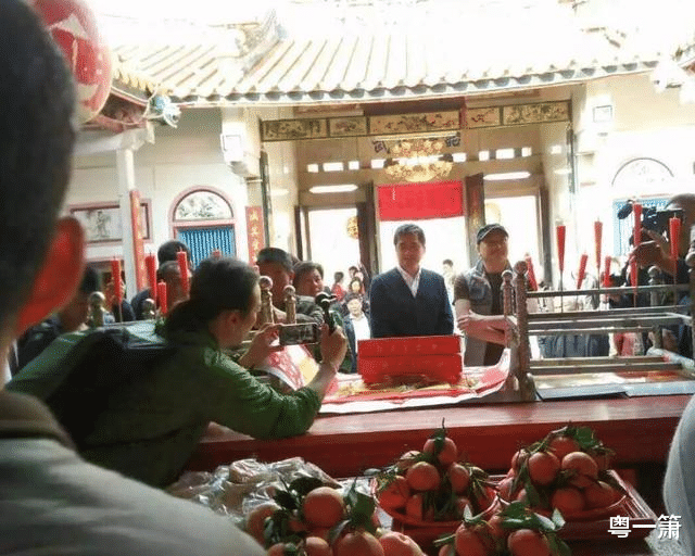 风起洛阳|十位港台明星认祖归宗的各种场面，谁最低调？谁最风光？