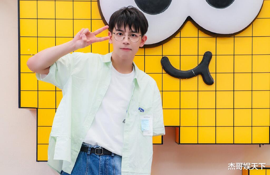 王嘉尔|王嘉尔，你的缺席让观众心中的纠结有了明确的答案