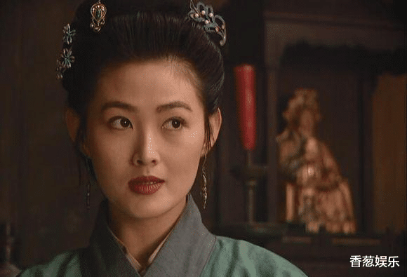 甘婷婷|靠“潘金莲”走红的甘婷婷,因性感走“弯路”后,错过了什么?