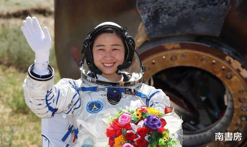 航天员|首位女航天员刘洋，2012年“对接”任务结束后，为何再也没露面？