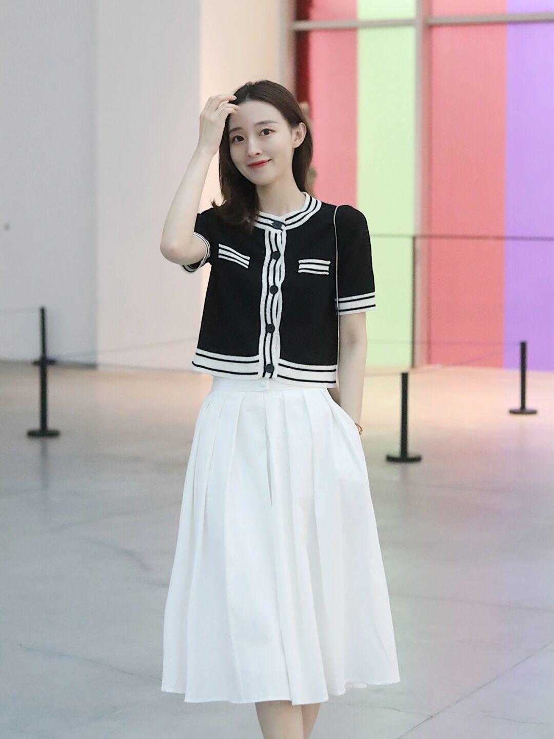 鱼司辰|掌握了这两种搭配，这个夏季，你也是优雅的气质女神！