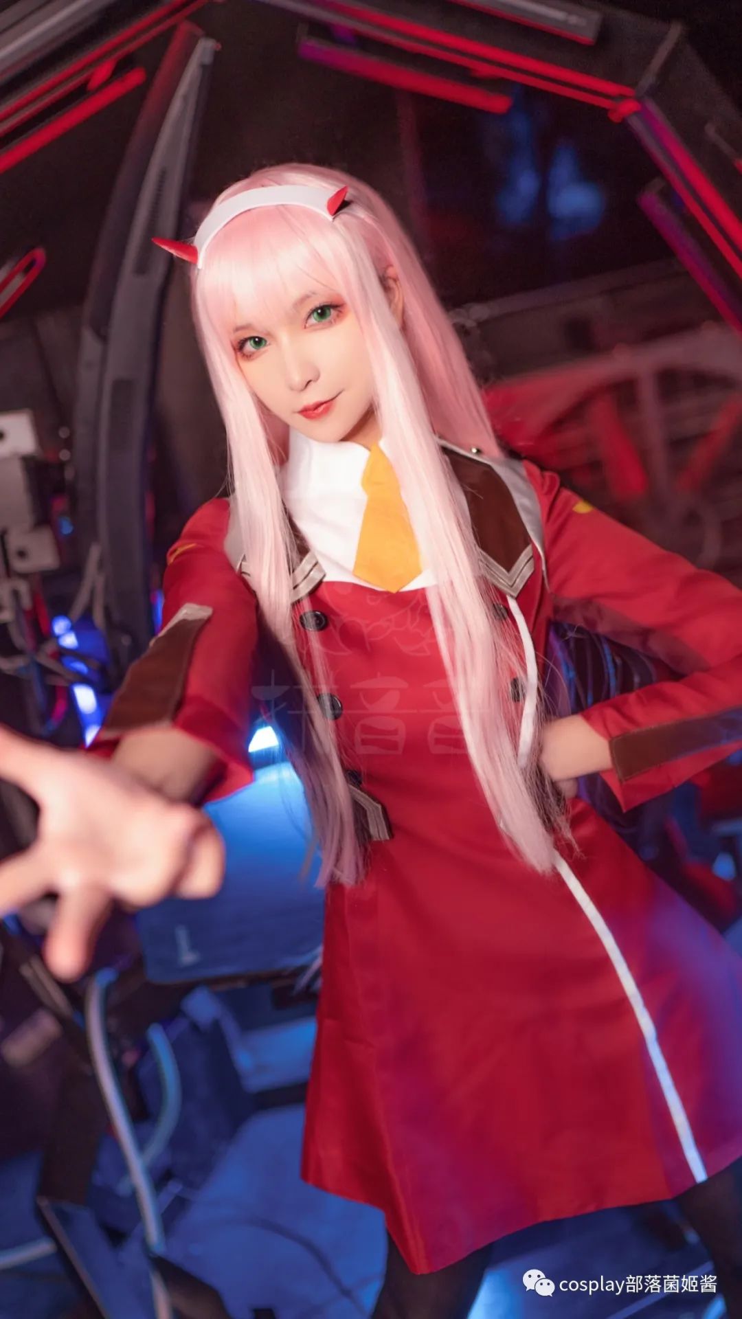 |cos：圣诞节02cos正片@拼音音