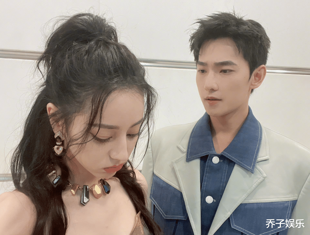 杨洋|你是我的荣耀：央媒太偏心，夸了四次杨洋，才夸一次热巴