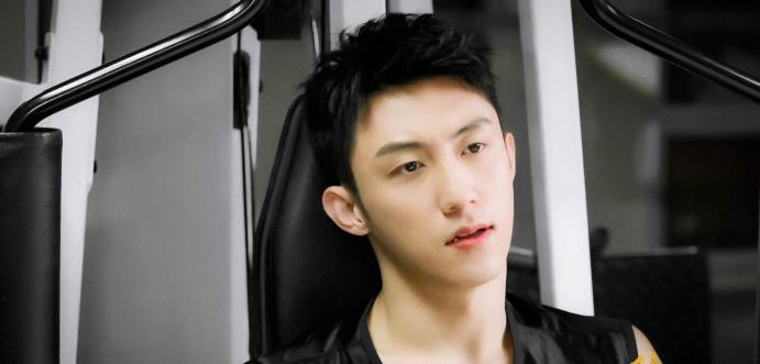 马伯庸|6位男演员“可塑性”受争议：黄景瑜上榜，靳东角色都是精英像