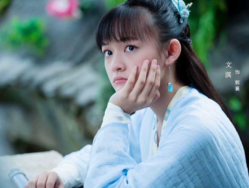 神雕侠侣|新版《神雕侠侣》火了，李莫愁神似杨幂，小龙女配不上尹志平？