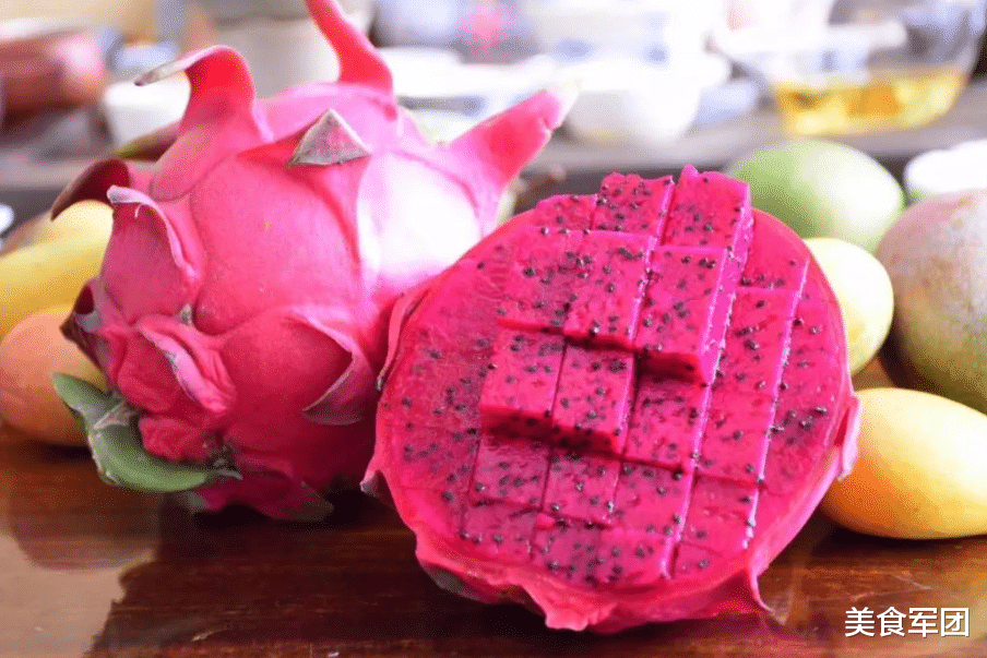 发型|女生坚持空腹吃这“4种食物”，不用刻意减肥，也能轻松瘦10斤