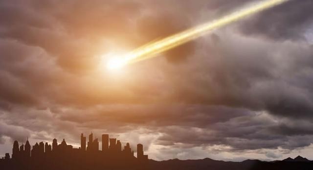 小行星 连空气都在震!巨大火球照亮挪威上空,地球要比想象的更危险?