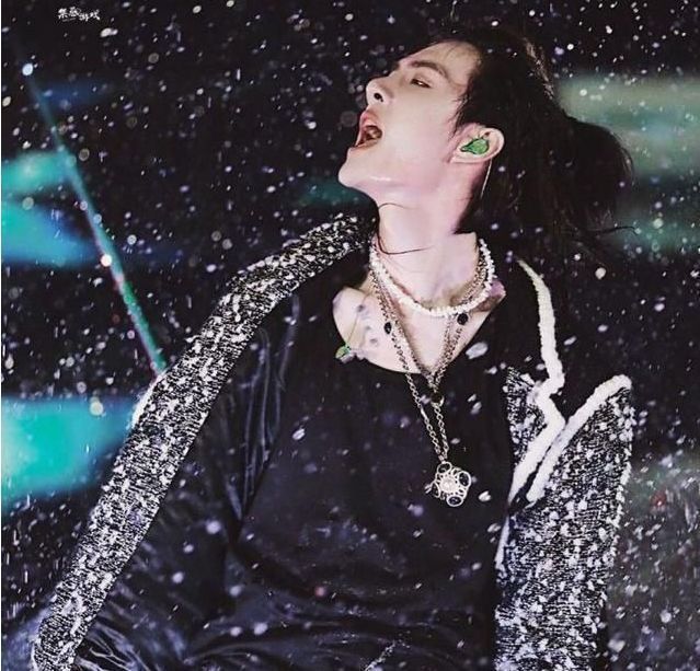 跨年|湖南台跨年夜阵容曝光？王一博蔡徐坤在其中，网友喊话TFBOYS合体