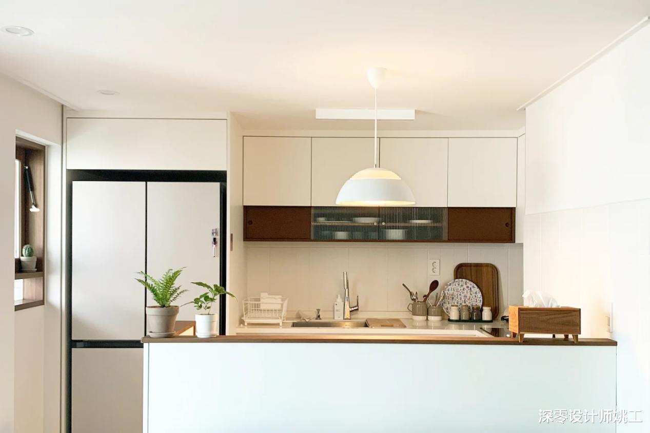 孩子上高中买了套二手学区房, 一分为二的阳台, 看着太通透了!