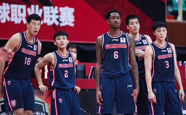 广东男篮|广东外援最大目标或出炉：一人完爆琼斯，比马尚更强！