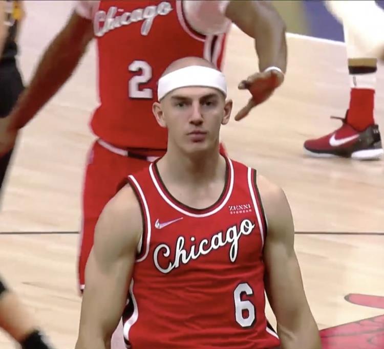 梅西|3換1，湖人交易優(yōu)質(zhì)鋒線輔佐三巨頭？美媒：貝茲莫爾或成交易籌碼