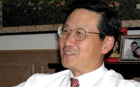 九龙仓|“头号包租公”吴宗权:继承家族的上万套房产,靠租金就腰缠万贯