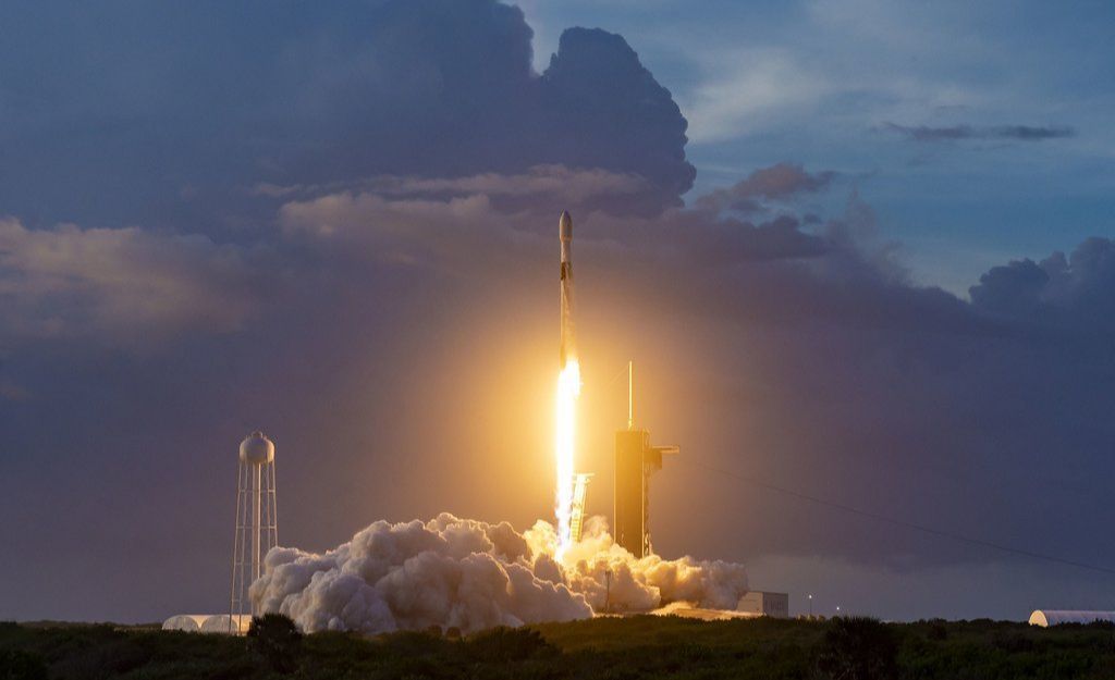 亚马孙热带雨林 51颗带有激光功能的星链卫星进入太空，又一复用10次的助推器诞生