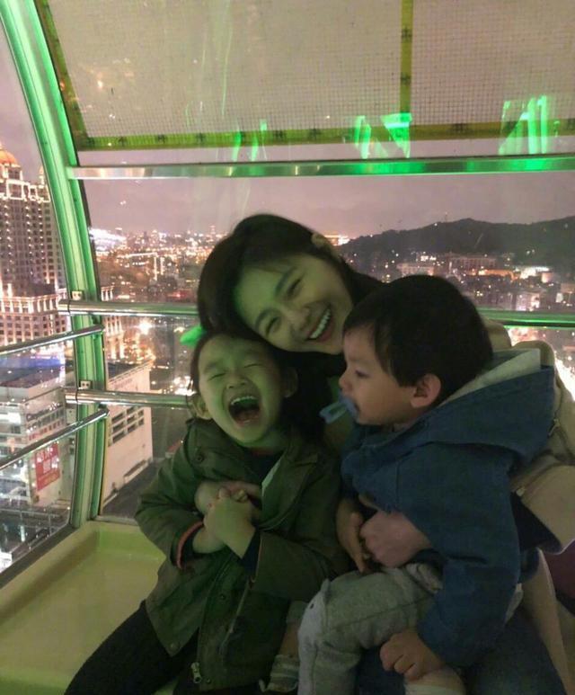 姐姐|汪小菲离婚后，张兰首晒祖孙同框表达思念，大s儿子帅气软萌