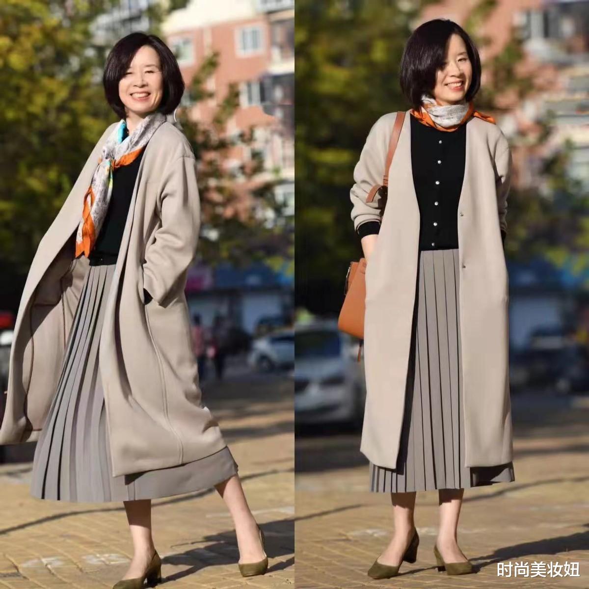 时尚美妆妞 这才是中年“大妈”该有的秋冬穿搭，简约不失优雅，赢得体面大气