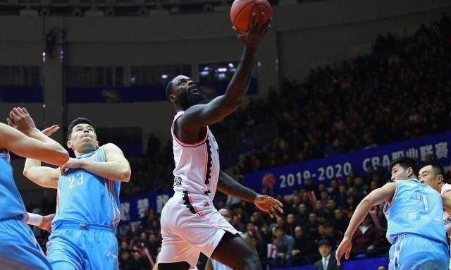 CBA|令人唏噓！曾是“CBA喬丹”的他，如今卻沒(méi)有球隊(duì)愿意底薪簽下他