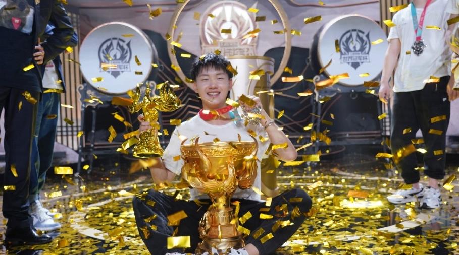 宓听枫|马超FMVP皮肤稳了？Fly向粉丝征求意见，马超票数碾压竞争对手