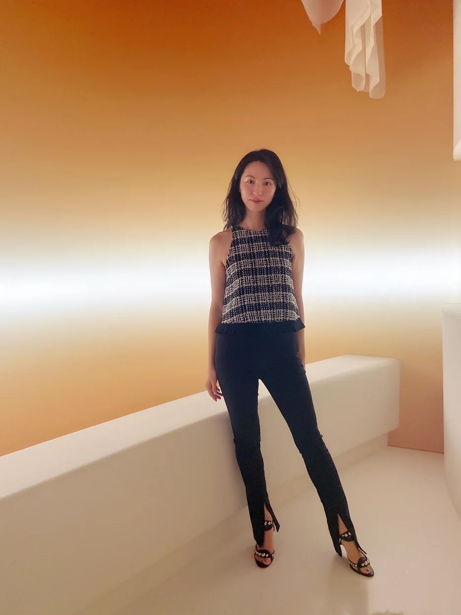 27君|小背心配啥裤子都合适，显腿高挑！
