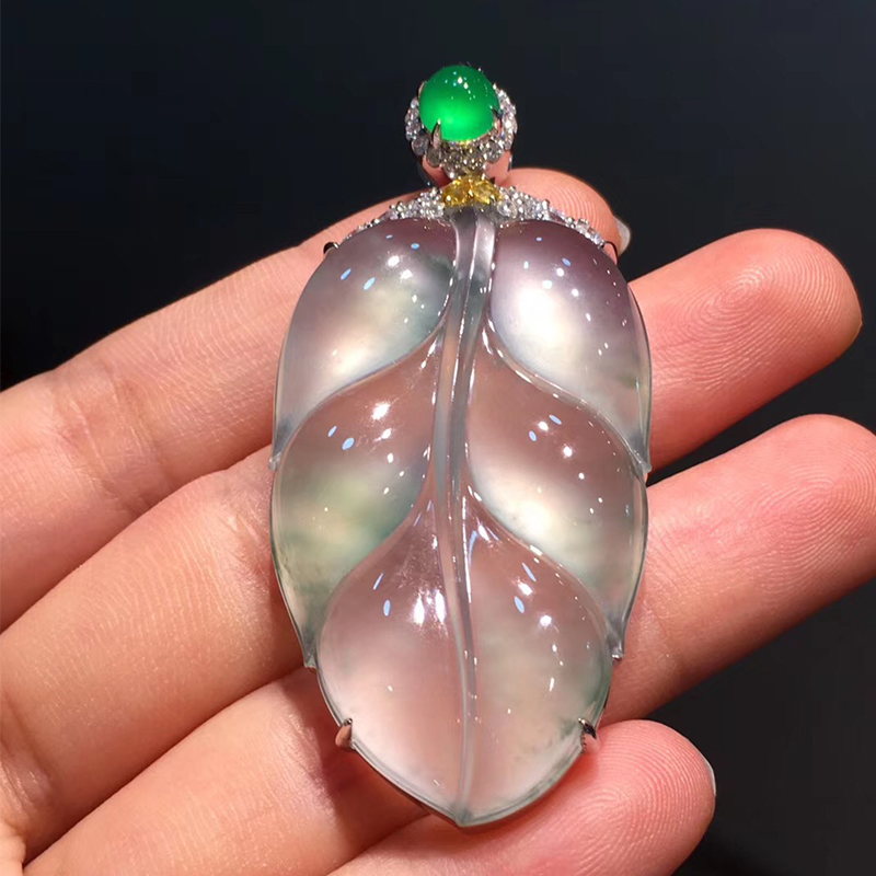 翡翠|冰糯种和冰种，价值区别有多大？