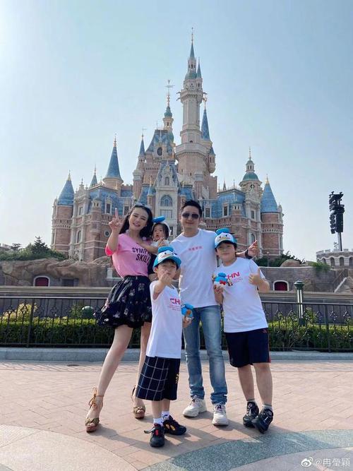 邹市明|邹市明大儿子进国家队，轩轩变化颇大，完全是一副小小男子汉的模样