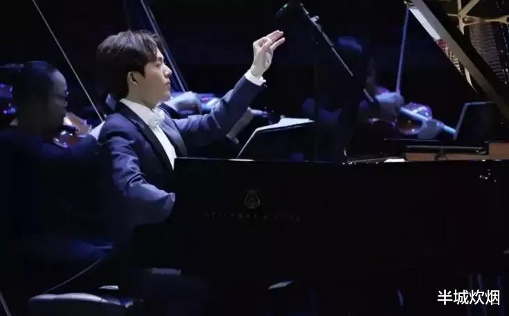 半城炊烟 李云迪因“嫖”跌落神坛，明星接连因“性”塌房，你还敢吗？